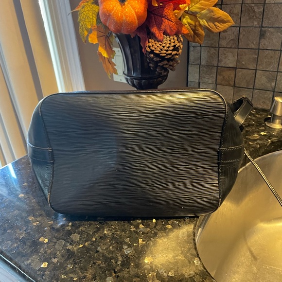 Louis Vuitton epi noe - Picture 6 of 8